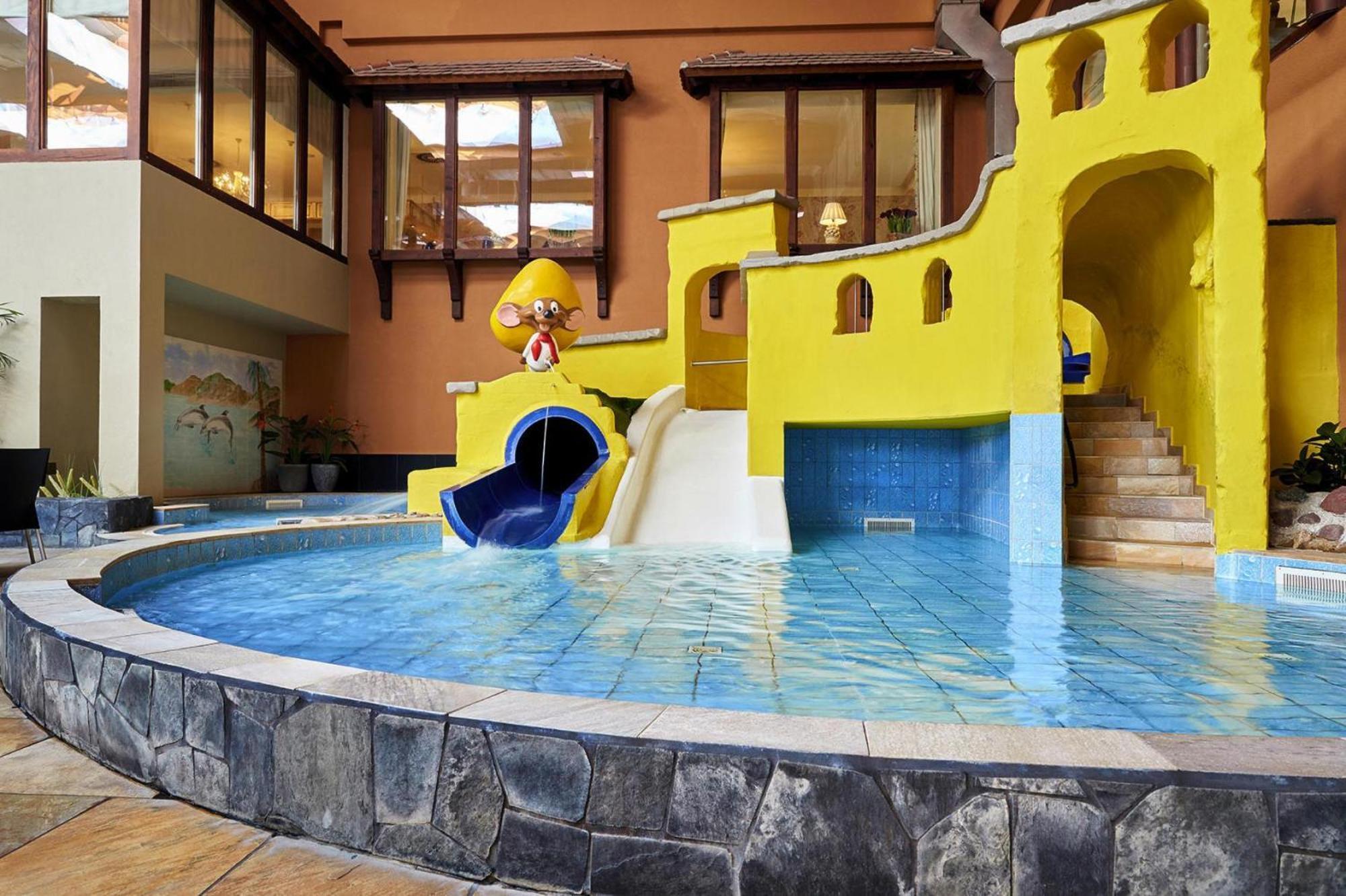 Holiday Resort Van Der Valk, Linstow 린스토우 외부 사진